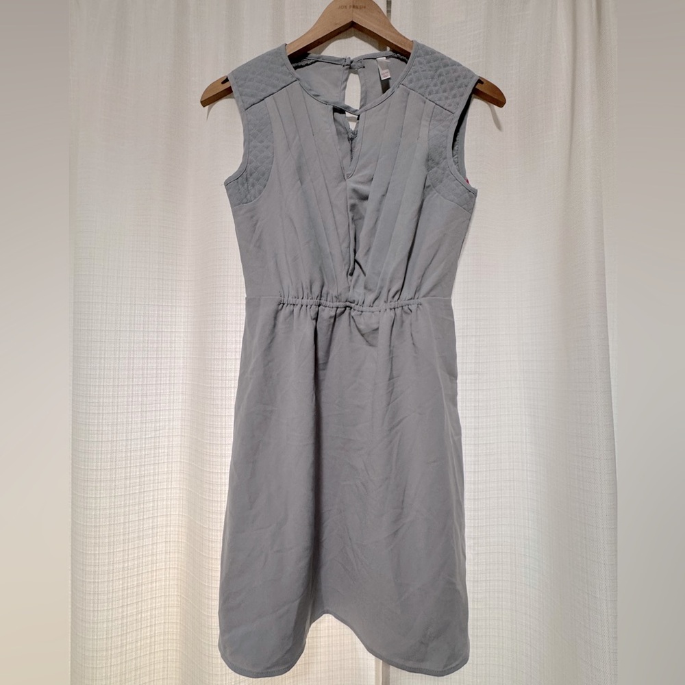 Xhilaration Gray Sleeveless Sheath Dress